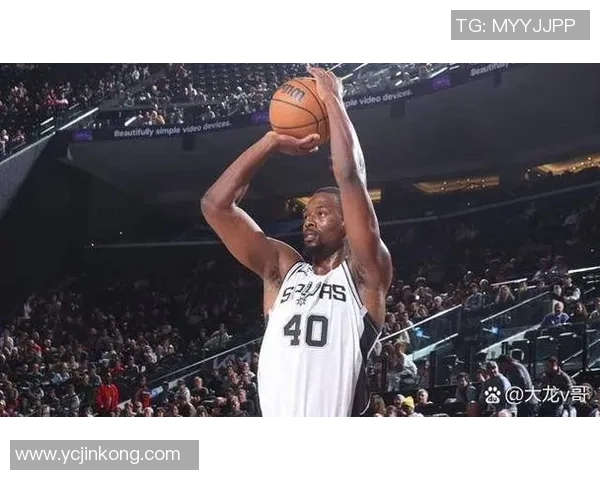 圣安东尼奥马刺与洛杉矶快船激战正酣谁能在NBA赛场上笑到最后