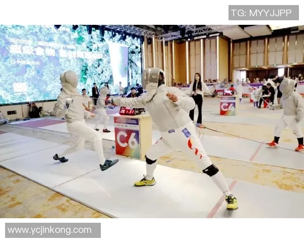 稻花香里说熟年，还能挑灯看剑！“奋竞天府”天府农博杯击剑公开赛在新津开赛